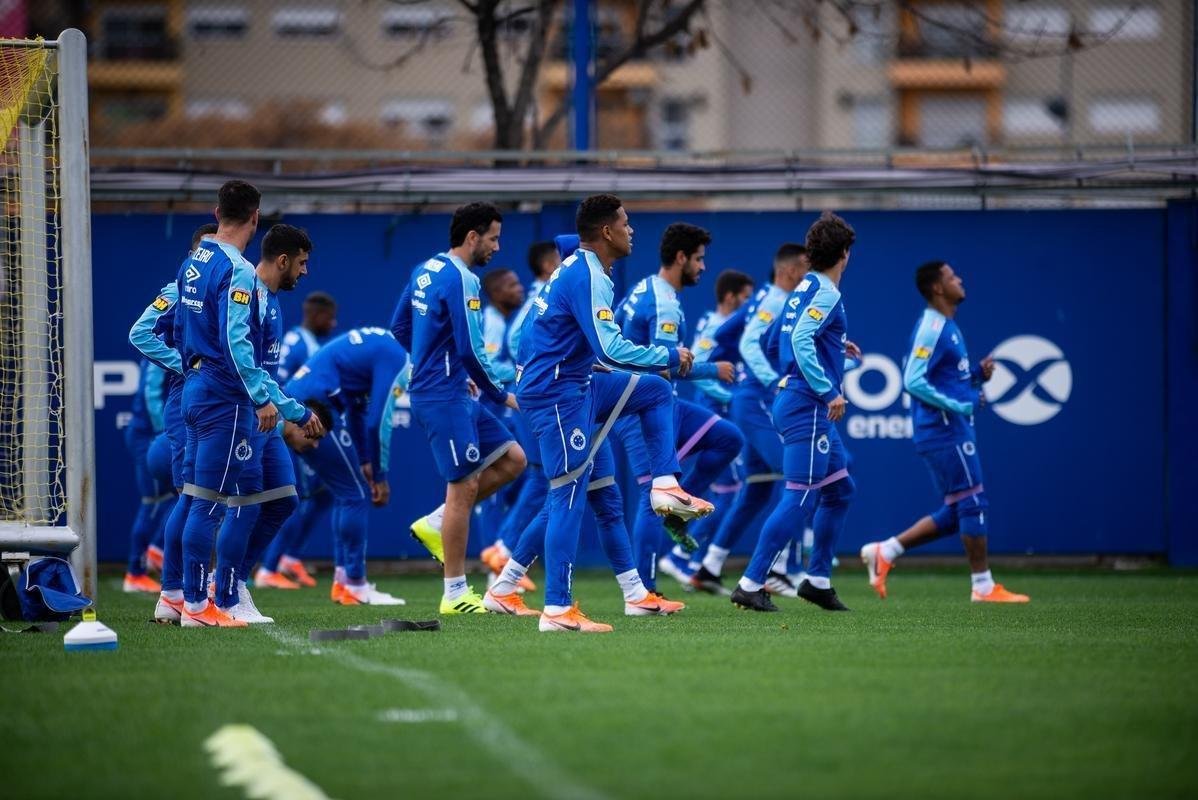De olho em jogo contra o River Plate pela Copa Libertadores, Cruzeiro treinou na tarde desta segunda-feira no CT do Boca Juniors