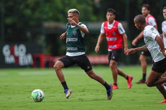 Fotos do primeiro treino de Hulk no Atlitco