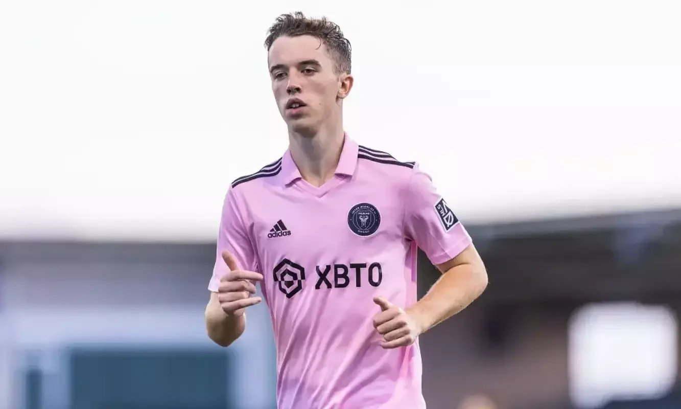 Filho de Neville, Harvey joga na Inter-EUA