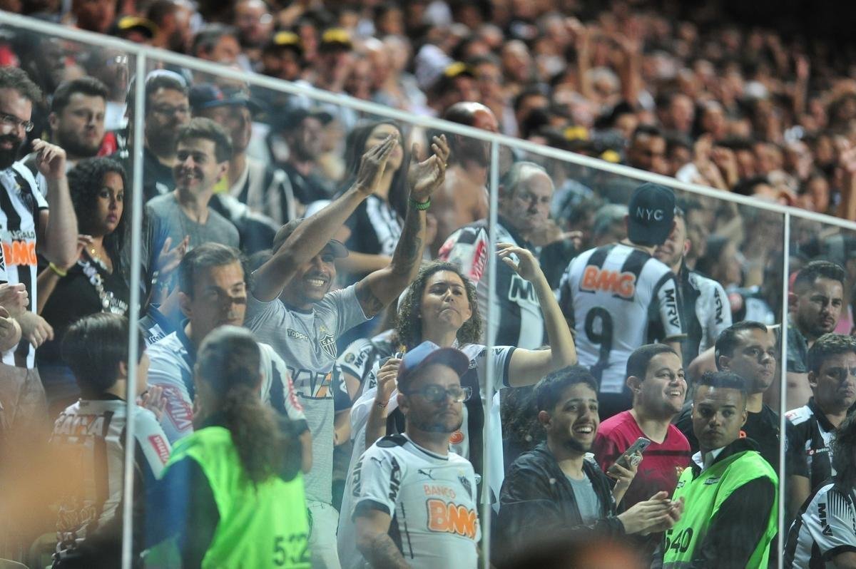 Fotos da torcida do Atltico no Independncia na partida contra La Equidad pela Copa Sul-Americana