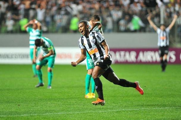 Elias marcou em chute de fora da rea e deu a vitria ao Atltico sobre La Equidad