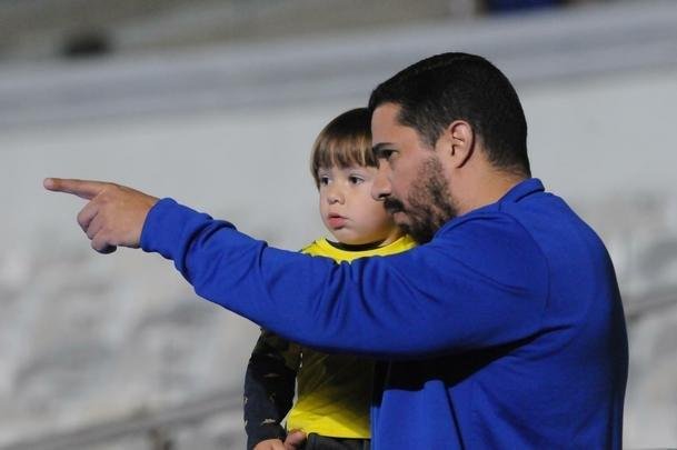 Fotos da torcida cruzeirense, no Mineiro, na partida contra o Inter, pela semifinal da Copa do Brasil