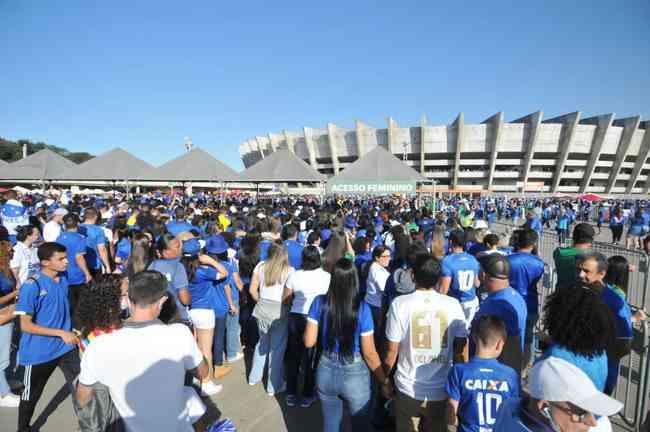 Cruzeiro está pronto para jogo que reunirá mais de 60 mil pessoas no Mineirão