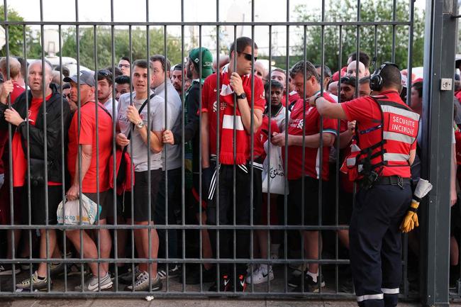 Veja as fotos dos torcedores do Liverpool e do Real Madrid na final