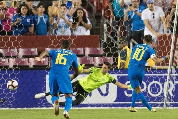Seleo Brasileira no teve dificuldade para vencer El Salvador no amistoso em Washington