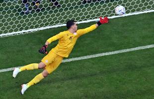 Mitchell Duke marcou o gol da Austrlia sobre a Tunsia em jogo pela segunda rodada do Grupo D da Copa do Mundo