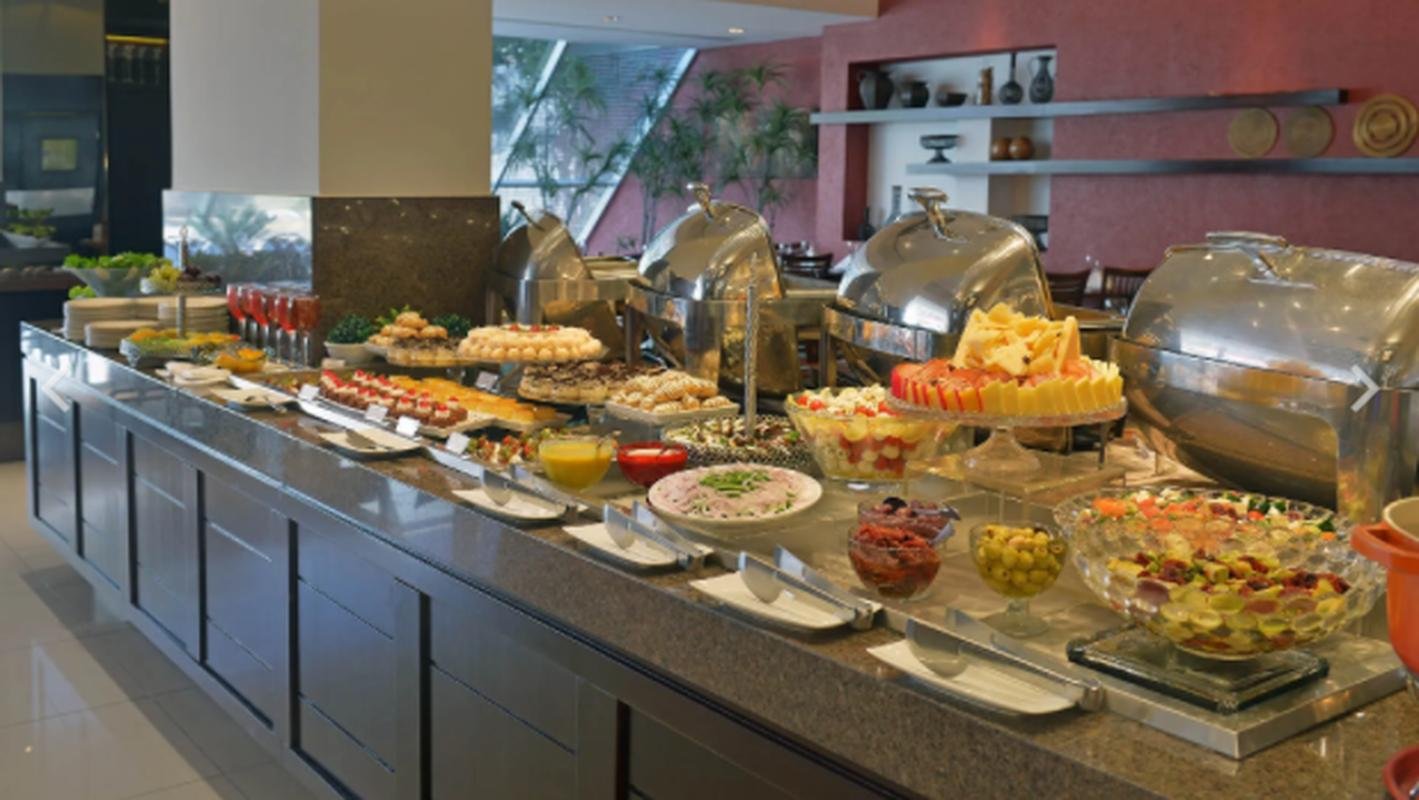 Atltico est hospedado no Hotel Deville, em Cuiab, para a deciso da Supercopa do Brasil. Neste domingo (20), s 16h, o Galo medir foras com o Flamengo, na Arena Pantanal, pelo ttulo.