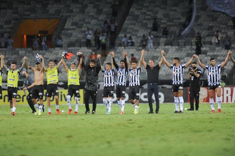 Veja as fotos do confronto entre Atltico x Internacional, no Mineiro, pela 23 rodada da Srie A