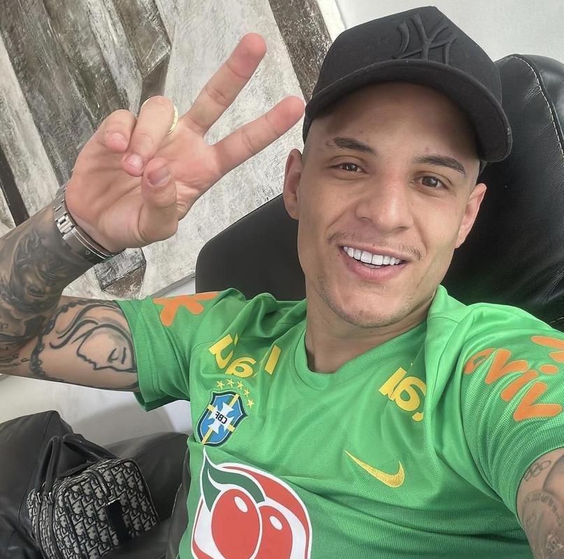 Arana torcendo pela Seleo Brasileira na Copa do Mundo