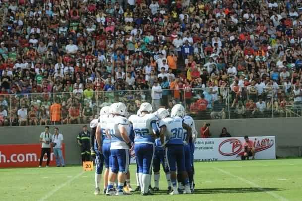 Imagens do jogo entre Minas Locomotiva e Get Eagles no Independncia