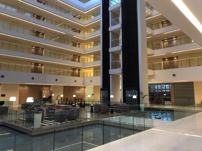 Delegao do Amrica est hospedada no Hotel Bourbon para jogo contra o Guaran