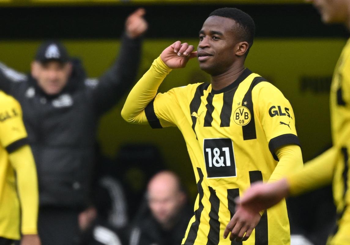 10 Youssoufa Moukoko (Borussia Dortmund)