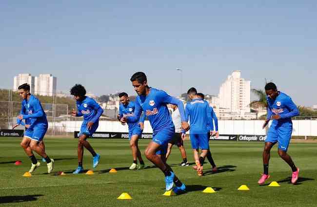 Time paulista tenta um bom resultado fora de casa