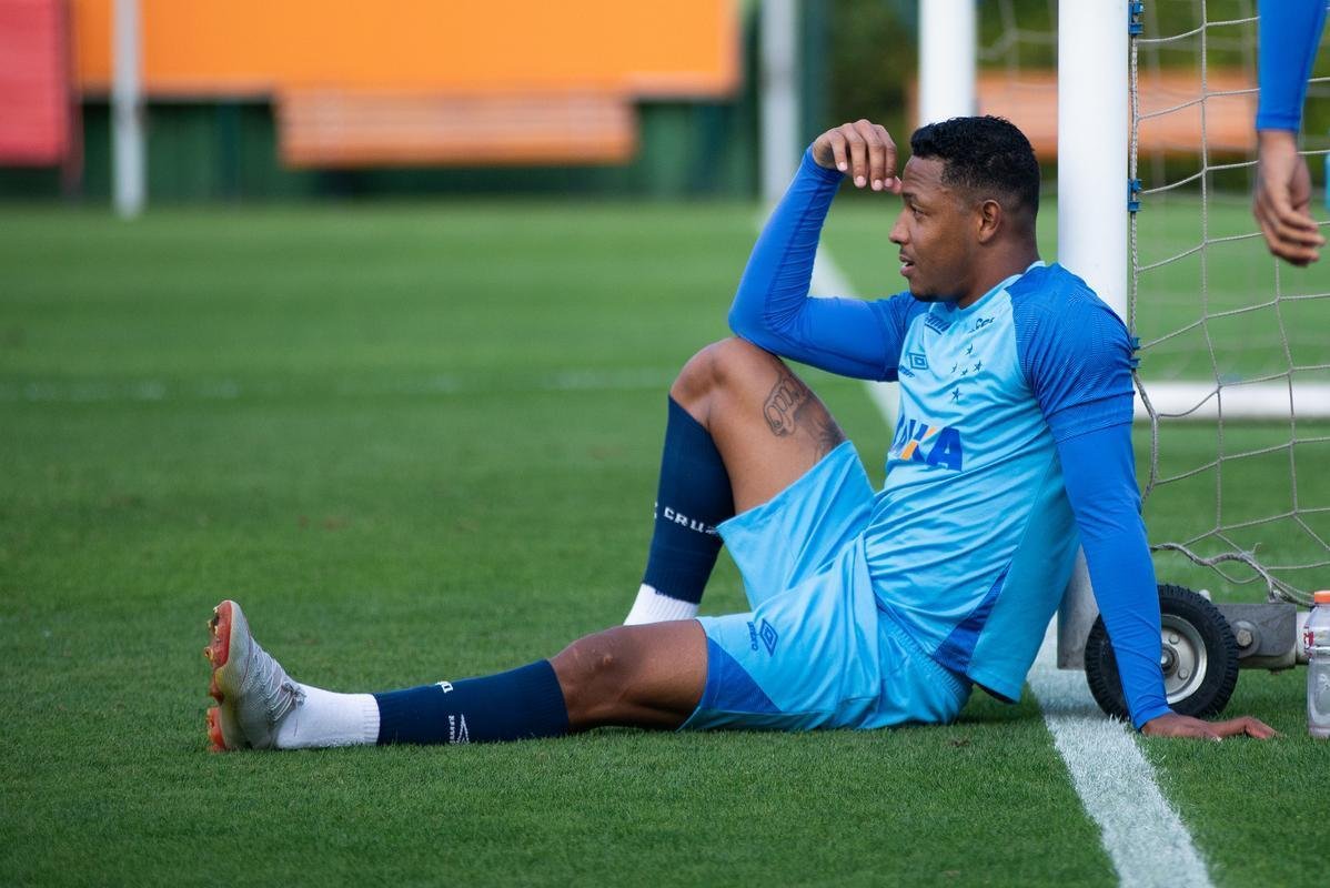 Antes de primeiro jogo da semifinal da Copa do Brasil, contra o Palmeiras, Cruzeiro treinou no CT do So Paulo, na Barra Funda, nesta tera-feira (11/09)