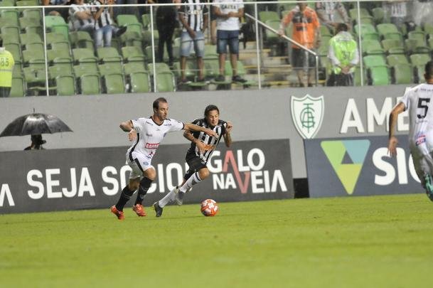 Em noite chuvosa no Independncia, reservas do Atltico batem o Tupi por 2 a 0