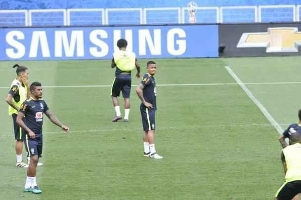 Nesta quarta-feira  tarde (09/11), Seleo Brasileira fez mais um treino no Mineiro e encerrou preparao para enfrentar a Argentina pelas Eliminatrias da Copa do Mundo