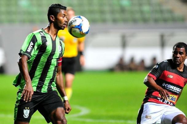 Amrica e Oeste duelaram na noite desta tera-feira, no Independncia, em jogo vlido pela 11 rodada da Srie B do Campeonato Brasileiro