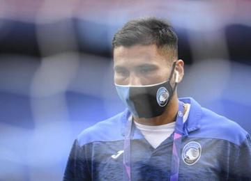 O jogador argentino José Palomino está suspenso preventivamente e
pode ficar até dois anos afastado dos gramados devido resultado da contraprova
