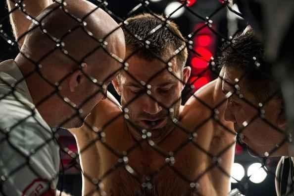 Fotos da batalha entre Luke Rockhold e Chris Weidman