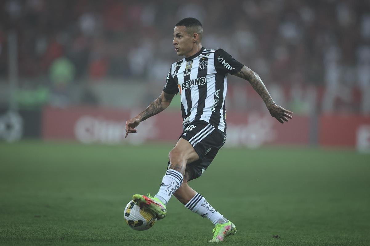 Fotos do jogo de volta das oitavas de final da Copa do Brasil, entre Flamengo e Atltico, no Maracan, no Rio de Janeiro