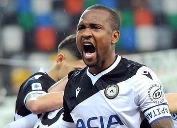 Com risco iminente de perder zaga titular formada por Junior Alonso e Nathan Silva, Atlético consultou situação do defensor