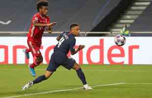 No segundo tempo, Kingsley Coman colocou o Bayern em vantagem com gol de cabea: 1 a 0