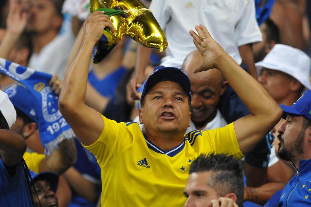 As melhores fotos do jogo entre Cruzeiro e Operrio-PR, no Mineiro, em Belo Horizonte, pela 29 rodada da Srie B do Brasileiro