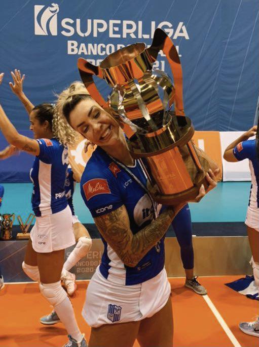 Festa do Minas com a conquista do tetra da Superliga Feminina e premiação dos melhores do torneio edição 2020/2021