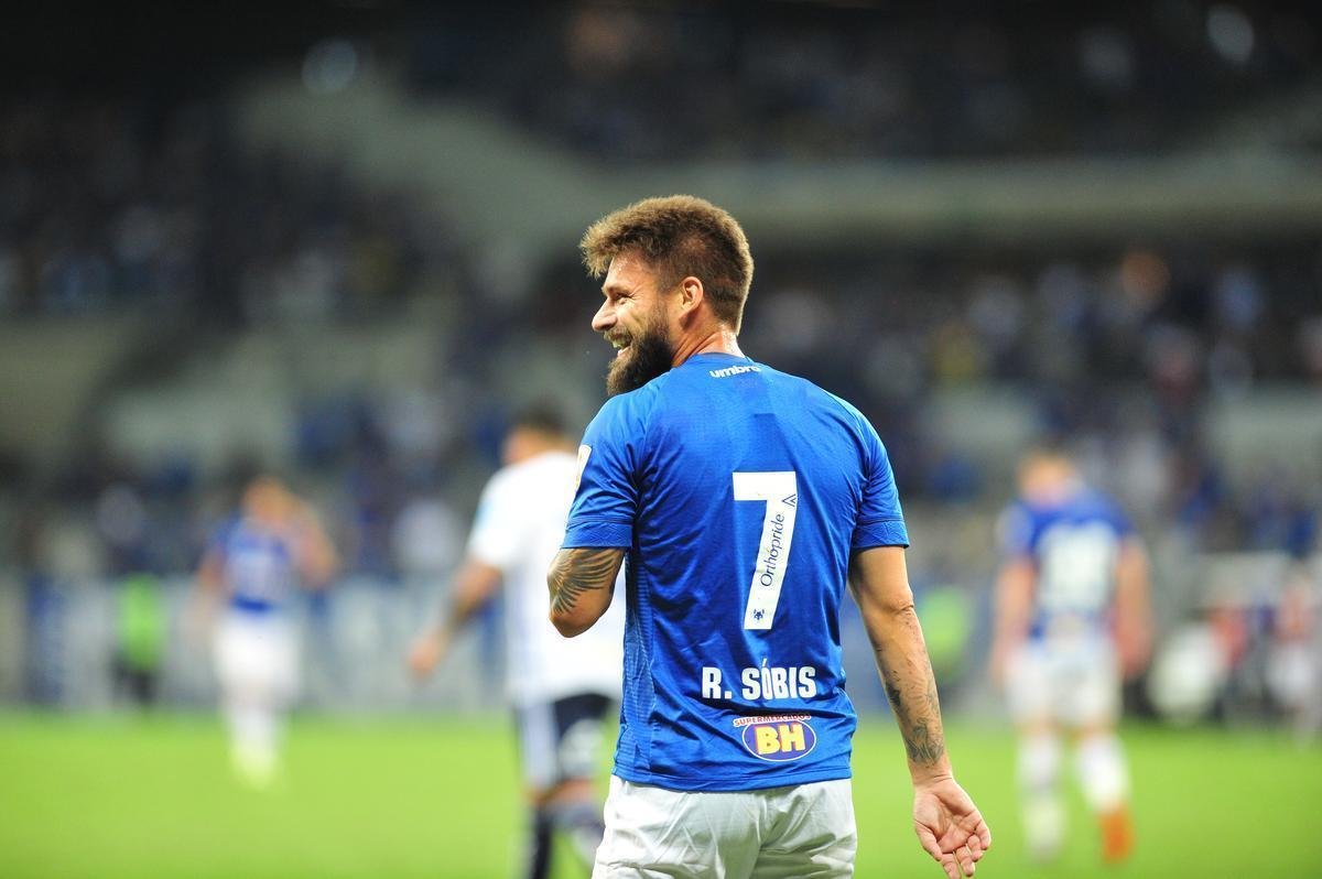 Cruzeiro vence La U por 7 a 0, assume segundo lugar do grupo na Libertadores e segue vivo na disputa