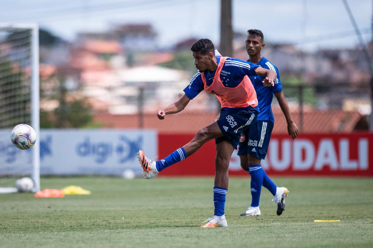Cruzeiro se prepara para o clássico contra o América