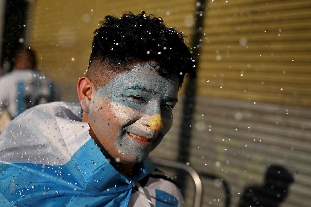 Classificao para a final do Mundial levou uma multido s ruas de Buenos Aires para festejar