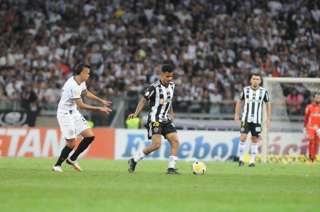 Atltico e orinthians se enfrentaram no Mineiro, neste domingo (24), em jogo vlido pela 19 rodada da Srie A do Campeonato Brasileiro.