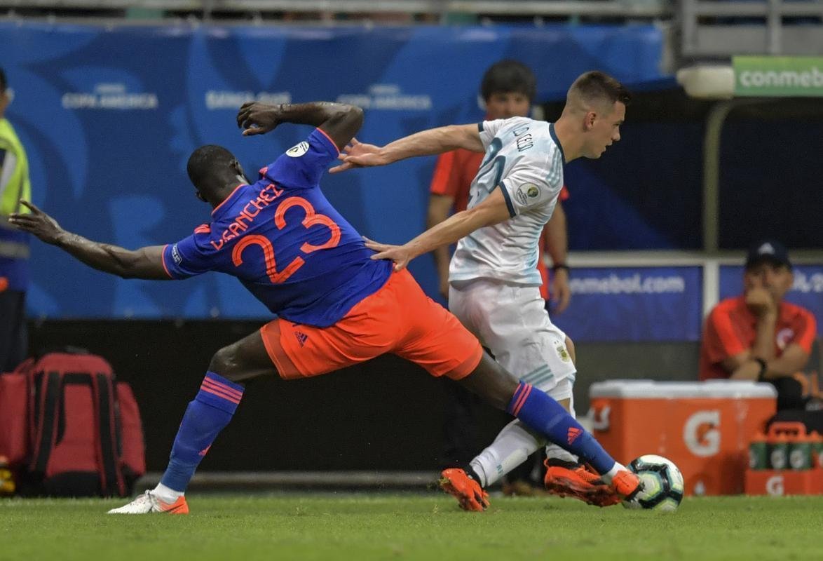 Colmbia no se intimida com Messi e estreia com grande vitria sobre Argentina