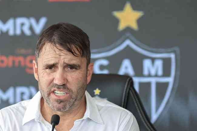 Eduardo Coudet fala sobre esquema de jogo para o Galo e elogia elenco