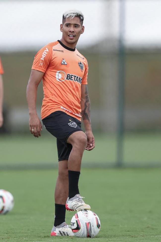 Matías Zaracho: com dores na coxa esquerda, o meio-campista argentino é dúvida para a Supercopa.