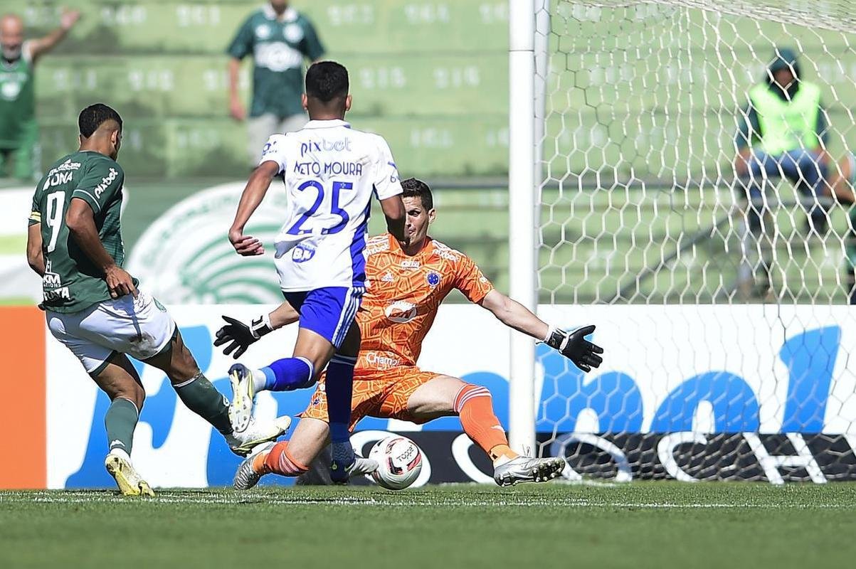 Fotos da derrota do Cruzeiro para o Guarani, por 1 a 0, no Brinco de Ouro, em Campinas, pela 17 rodada da Srie B