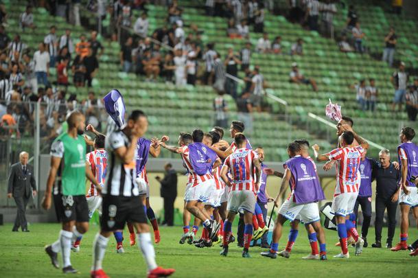 Atltico insistiu no segundo tempo, no conseguiu o terceiro gol e foi eliminado