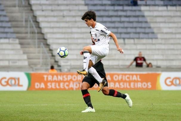 Veja imagens da vitória do Atlético sobre o Atlético-PR