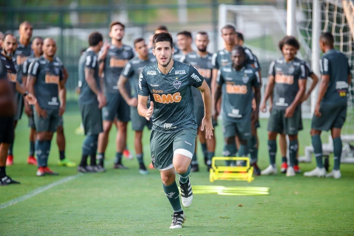 O tcnico Levir Culpi comandou, na tarde desta tera-feira, treinamento na Cidade do Galo
