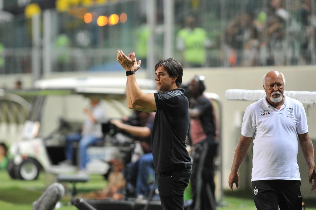 Depois de lances polmicos, Atltico confirmou vitria com gols de Rger Guedes e Ricardo Oliveira