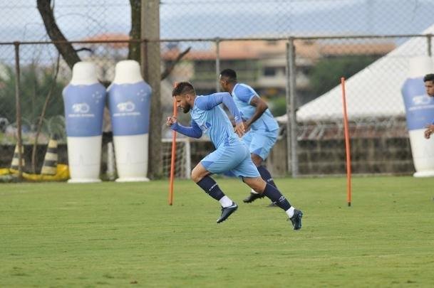 Com gols de Judivan e Rafael Sobis, Cruzeiro venceu Betinense por 2 a 0 em jogo-treino