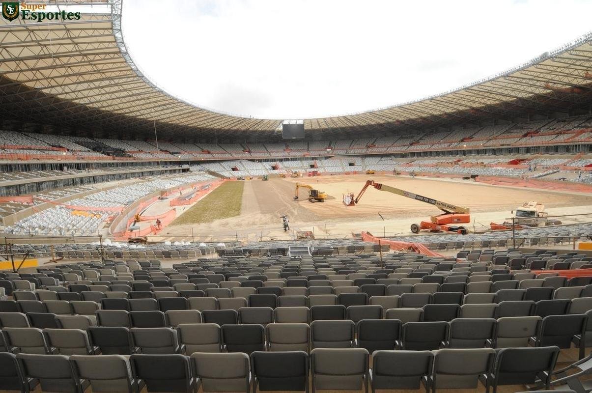 14/11/2012 - Reforma do Mineiro praticamente concluda no interior e no exterior