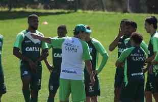 Adilson comandou o primeiro treino no Amrica nesta quarta-feira