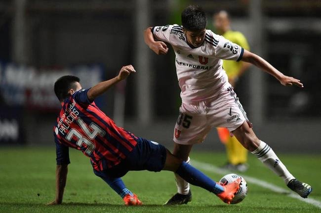 2021 - Universidade de Chile (CHI) e San Lorenzo (ARG) empataram por 1 a 1 no Chile. Na volta, vitria dos argentinos por 2 a 0.