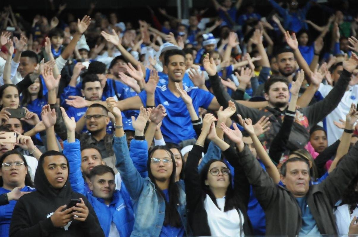 Fotos do jogo entre Cruzeiro e Vila Nova, no Mineiro, pela 15 rodada da Srie B