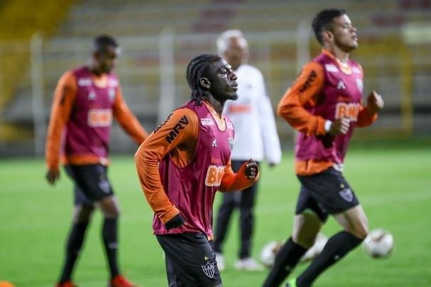 Atlético treinou na noite desta segunda-feira, véspera de jogo contra La Equidad-COL