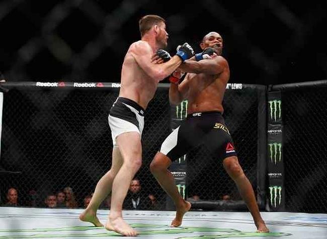 Spider voltou ao UFC com rev�s. Brasileiro chegou a derrubar Bisping com uma joelhada, achou que tinha vencido por nocaute, mas round havia encerrado. No fim, brasileiro acabou perdendo luta por pontos