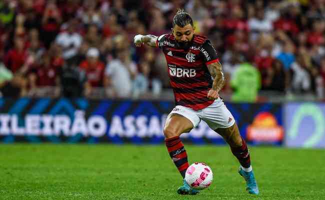 Atacante ainda elogiou a atuao da equipe; resultado manteve o Flamengo fora do G4 do Campeonato Brasileiro 
