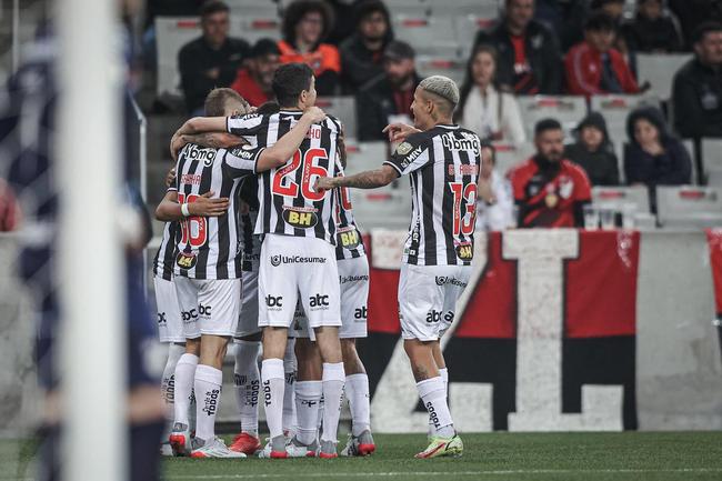Neste domingo (17), o Atltico enfrentou o Athletico-PR pela segunda rodada da Srie A do Campeonato Brasileiro. A partida foi realizada na Arena da Baixada, em Curitiba.