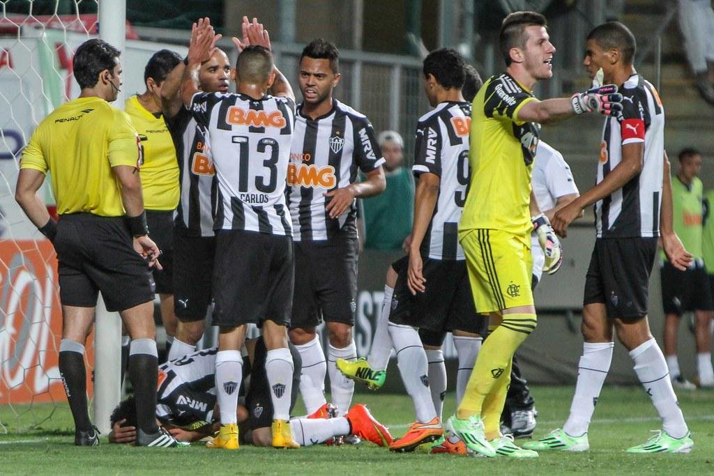 Atlético 4 x 0 Flamengo - Campeonato Brasileiro 2014 - Poucos dias depois da virada histórica, o Atlético recebeu o Flamengo no Independência e goleou de novo. Luan, duas vezes, Diego Tardelli e Dodô marcaram os gols da vitória por 4 a 0.